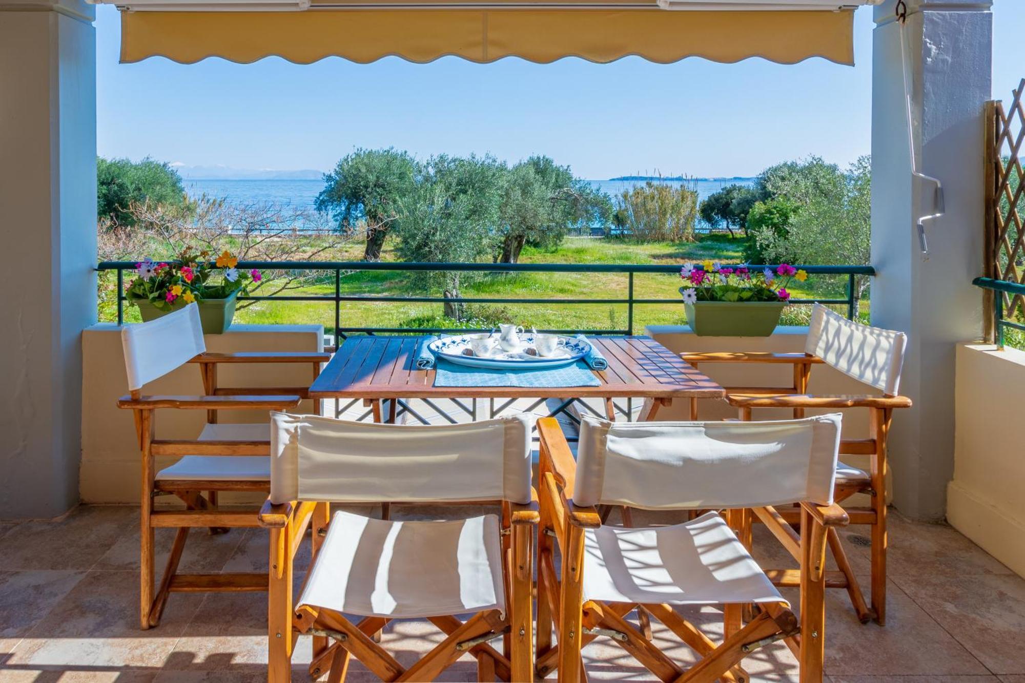 Barbati Seafront Luxury Suites Eksteriør bilde